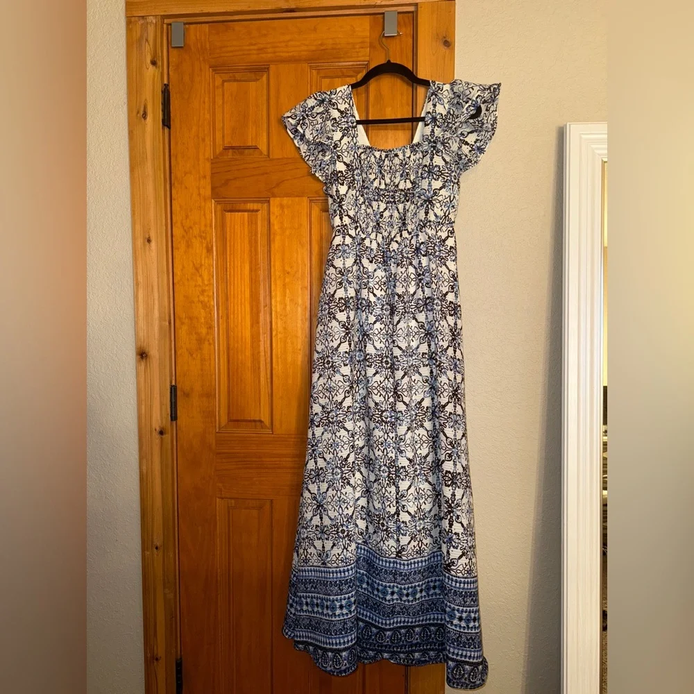 Taylor Navy and White Patterned Maxi Dress - Picture 5 of 8